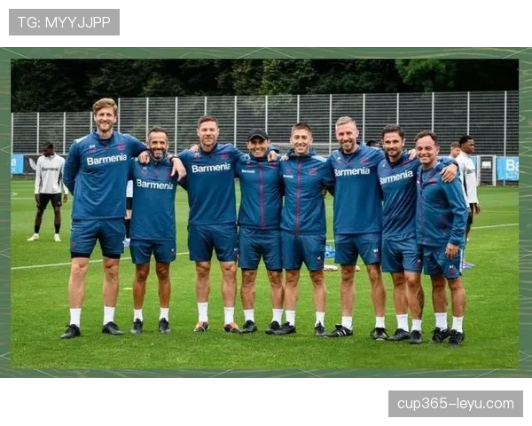 阿隆索领衔西班牙黄金一代，世界杯冠军成员辉煌足坛历程再回顾