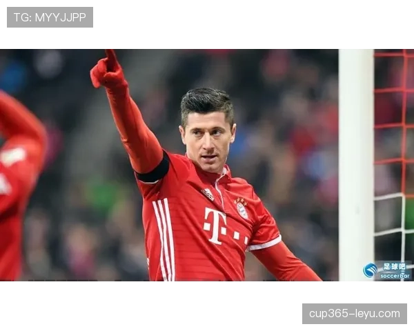 莱万多夫斯基家庭生活首度揭秘:足球巨星背后的幸福日常与温馨时刻 莱万多夫斯基家庭生活首度揭秘:足球巨星背后的幸福日常与温馨时刻