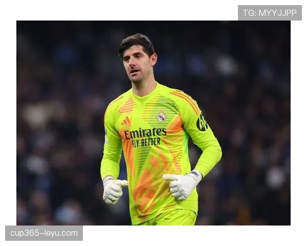 库尔图瓦国家队出场次数创里程碑，稳健表现彰显顶级门将实力