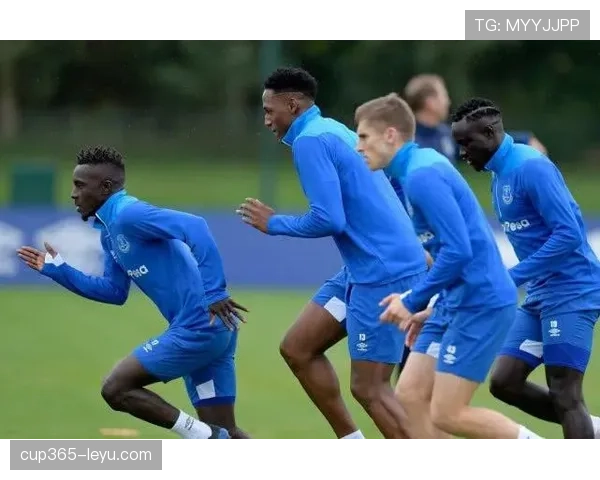 沙尔克状态回暖，稳健表现彰显关键战力