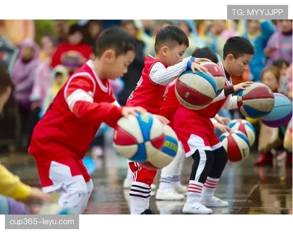 费钰婷赛场外穿成网红，谁说运动员就得永远运动风？