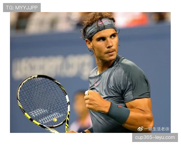 纳达尔度假照里那张餐桌，看起来能付掉我五年的房贷